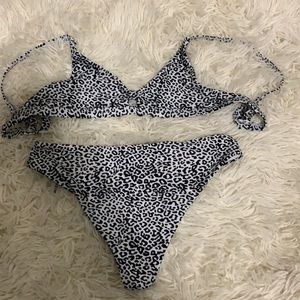 Cheetah triangle shape swimsuit